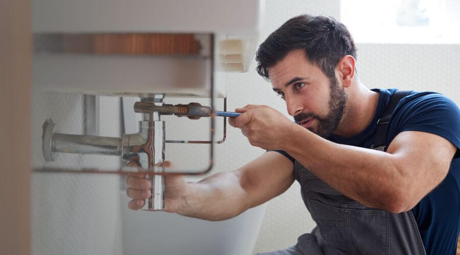 Faucet aerator cleaning/replacement in Pimento, IN